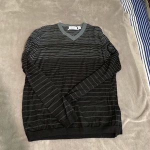Calvin Klein v-neck long sleeve